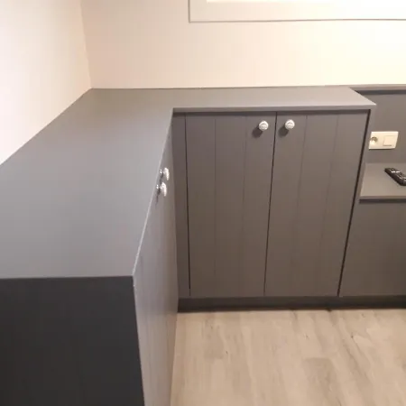 Dağ evi Vakantiehuisje Lanaken